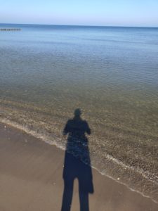 und glasklares Wasser laden zum Baden ein.